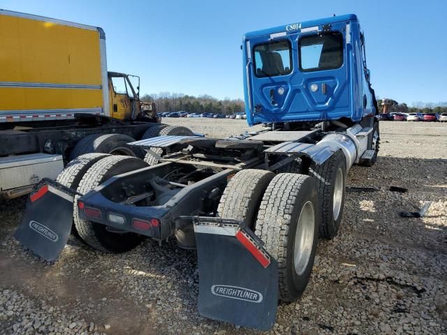 2023 Freightliner Cascadia 116