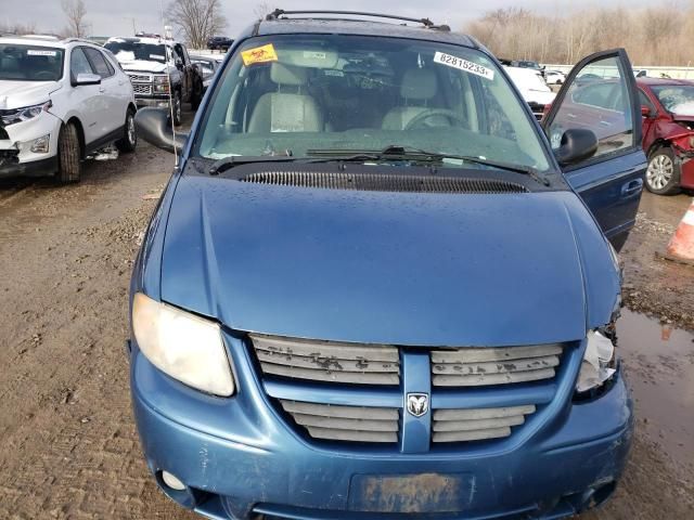 2005 Dodge Grand Caravan SXT