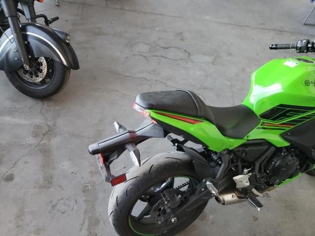 2023 Kawasaki EX650 P