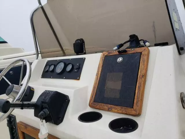 1988 Pro-Line Boat