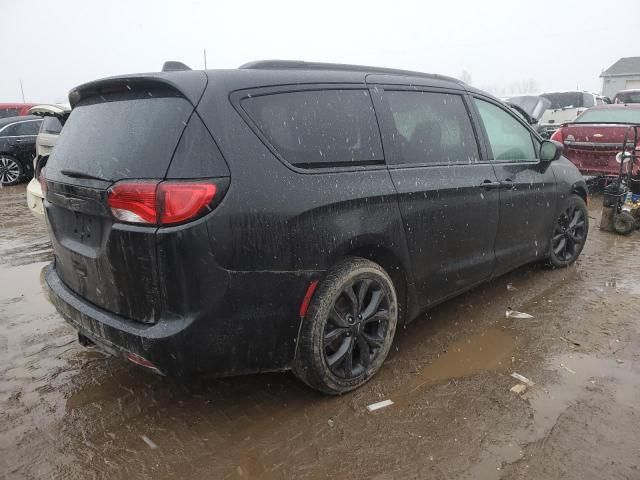 2020 Chrysler Pacifica Touring L Plus