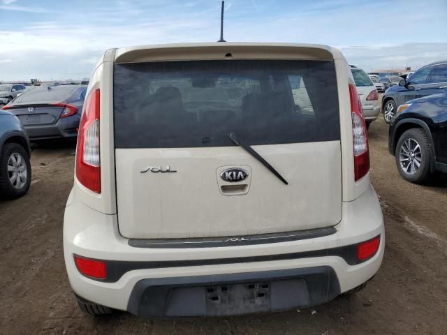 2013 KIA Soul +