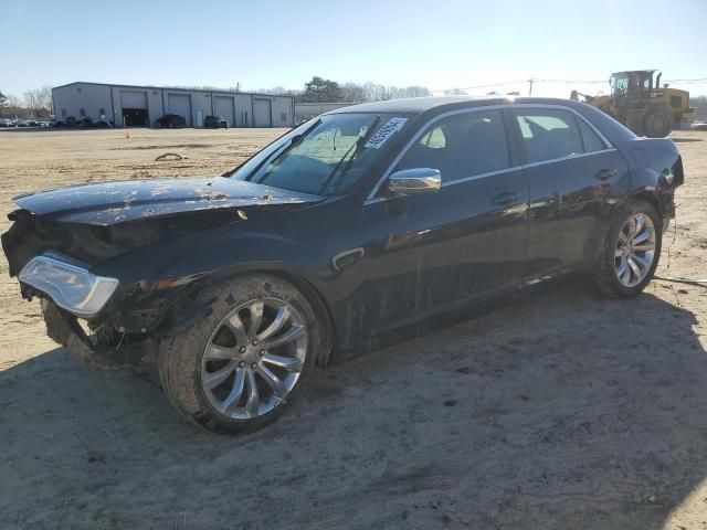 2019 Chrysler 300 Touring