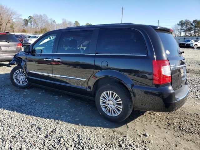 2015 Chrysler Town & Country Touring L