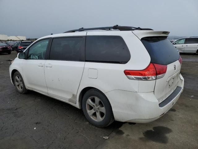 2011 Toyota Sienna LE