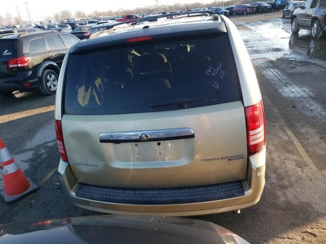 2010 Chrysler Town & Country Touring