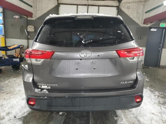 2018 Toyota Highlander SE