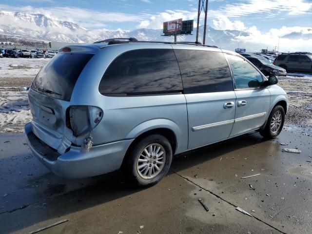 2004 Chrysler Town & Country Touring