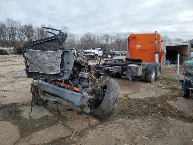 2005 Freightliner Conventional ST120