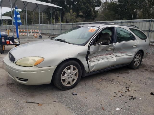 2004 Ford Taurus SE