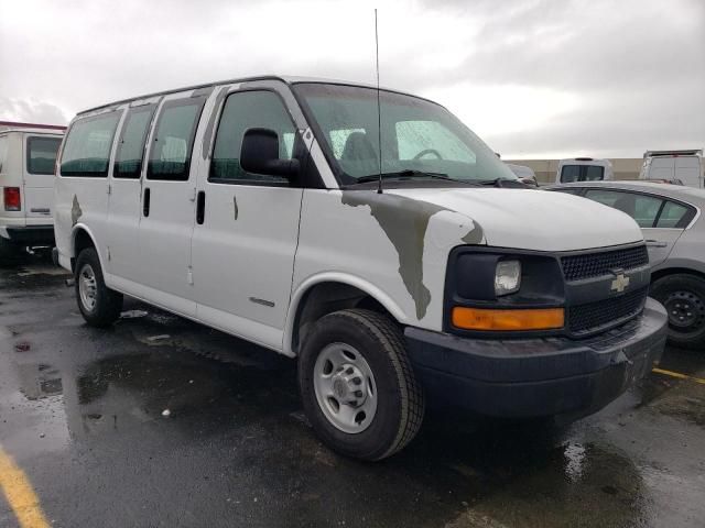 2004 Chevrolet Express G2500