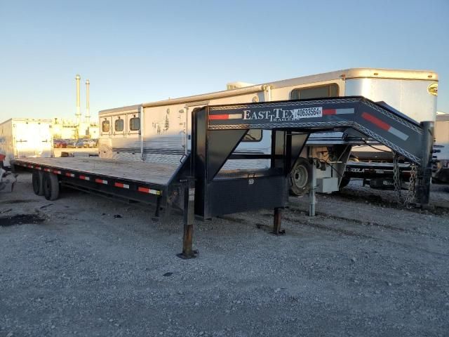 2023 East Manufacturing Trailer