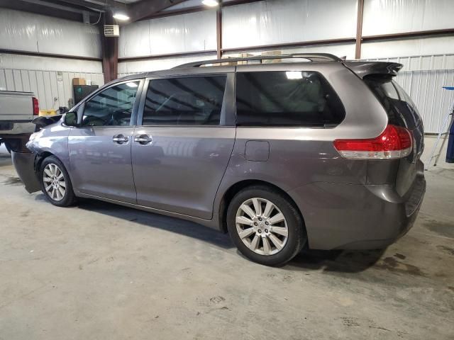 2011 Toyota Sienna XLE