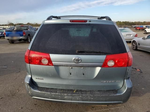 2009 Toyota Sienna CE