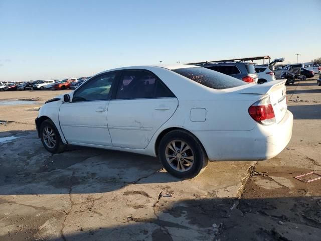 2005 Toyota Camry LE