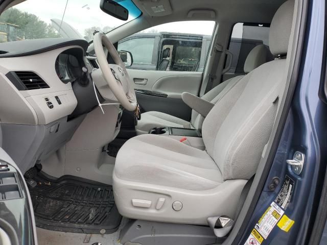 2014 Toyota Sienna LE