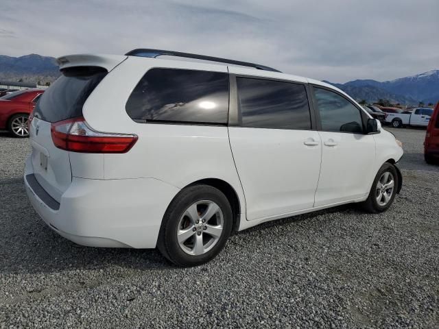 2015 Toyota Sienna LE