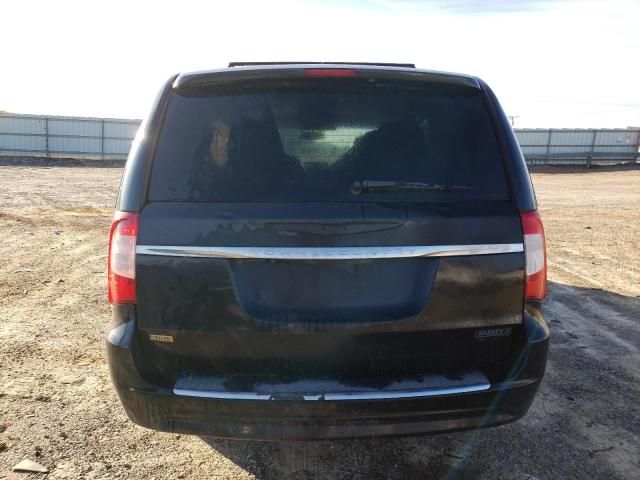 2012 Chrysler Town & Country Touring