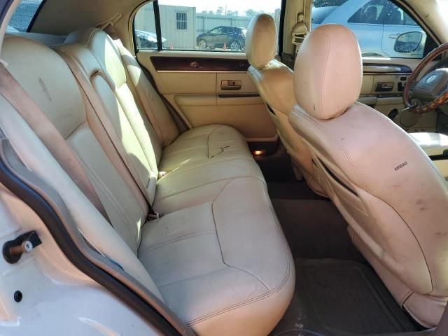 2004 Lincoln Town Car Ultimate