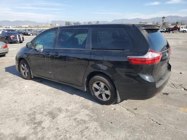 2018 Toyota Sienna L