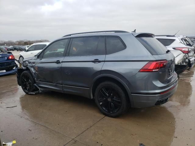 2022 Volkswagen Tiguan SE R-LINE Black