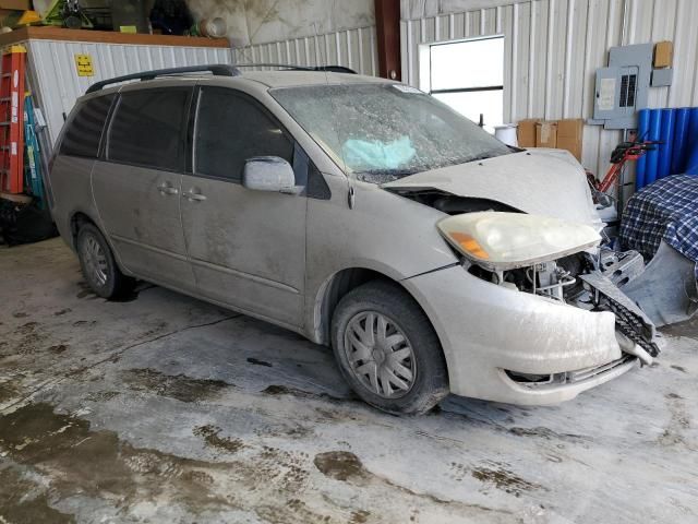 2005 Toyota Sienna CE