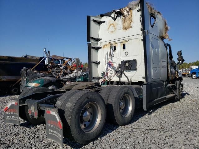 2017 Freightliner Cascadia 125