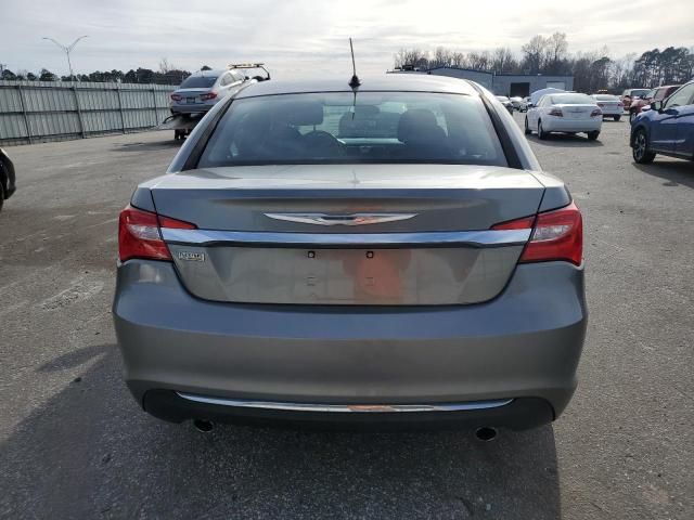 2013 Chrysler 200 Touring