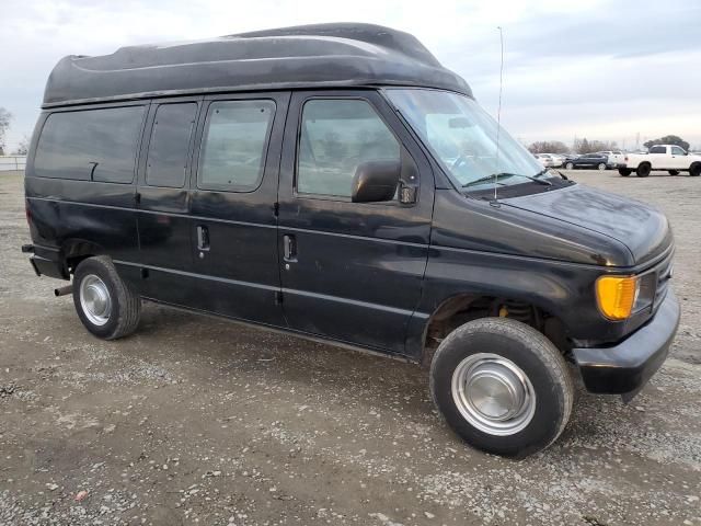 2004 Ford Econoline E350 Super Duty Wagon