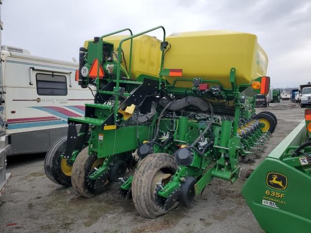 2022 John Deere 17G