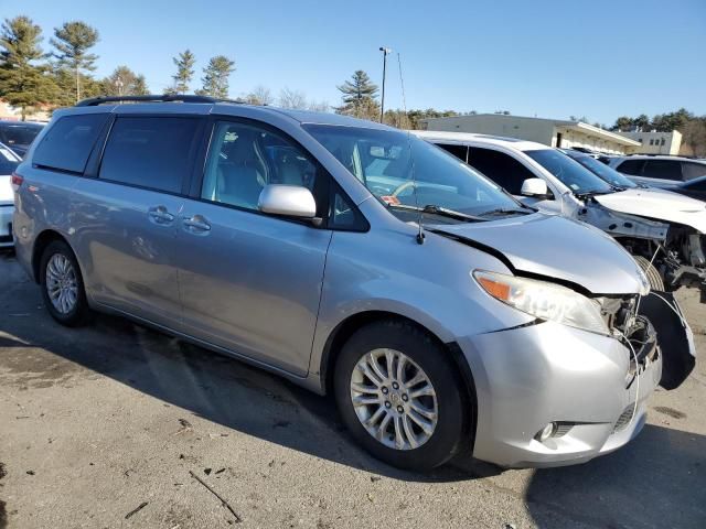 2012 Toyota Sienna XLE