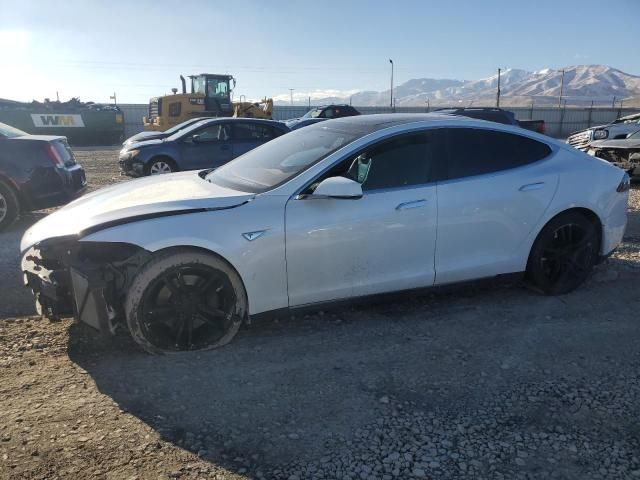 2015 Tesla Model S 70D