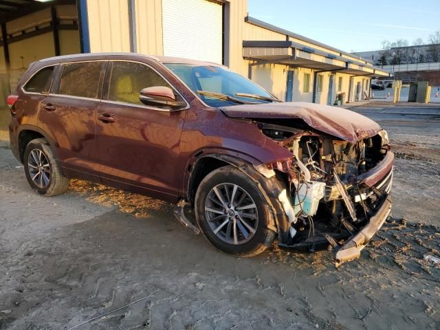 2018 Toyota Highlander SE