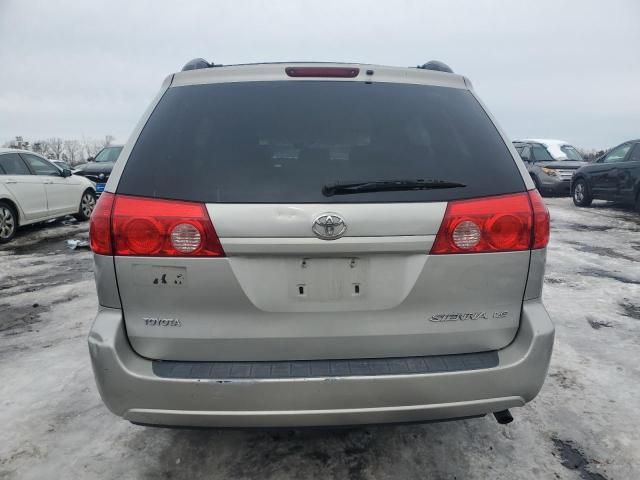 2010 Toyota Sienna CE