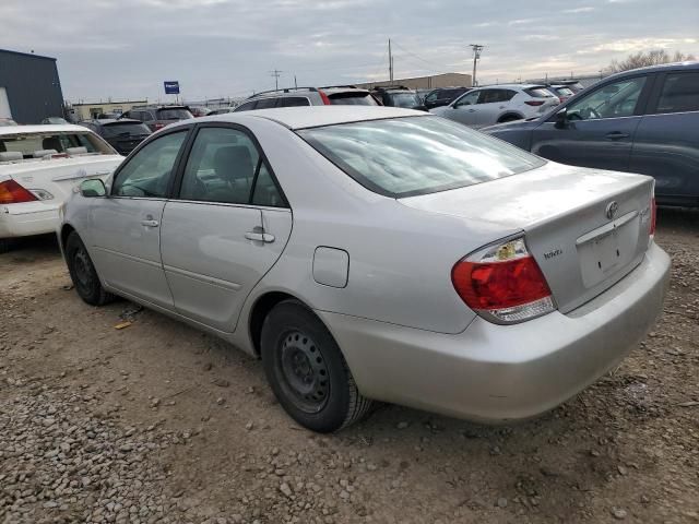 2005 Toyota Camry LE