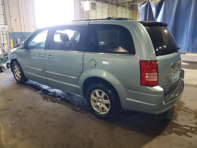 2010 Chrysler Town & Country Touring