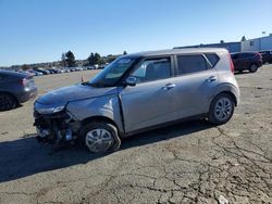 Carros salvage a la venta en subasta: 2022 KIA Soul LX