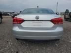 2014 Volkswagen Passat SE