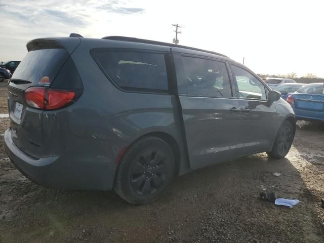 2020 Chrysler Pacifica Hybrid Touring