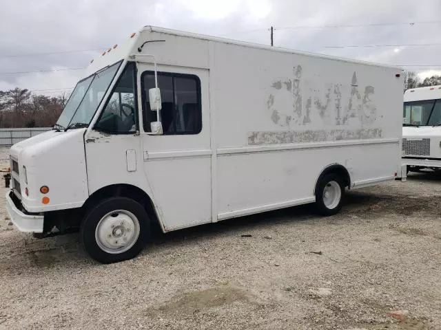 1998 Freightliner Chassis M Line WALK-IN Van