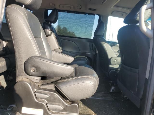 2017 Toyota Sienna SE