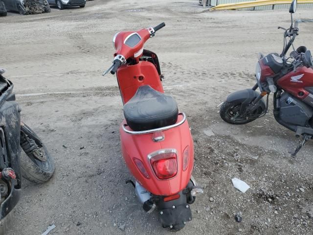 2019 Vespa Primavera