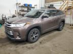 2017 Toyota Highlander LE