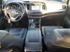 2017 Toyota Highlander SE