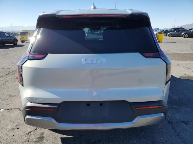 2024 KIA EV9 Light