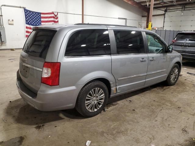 2015 Chrysler Town & Country Touring L