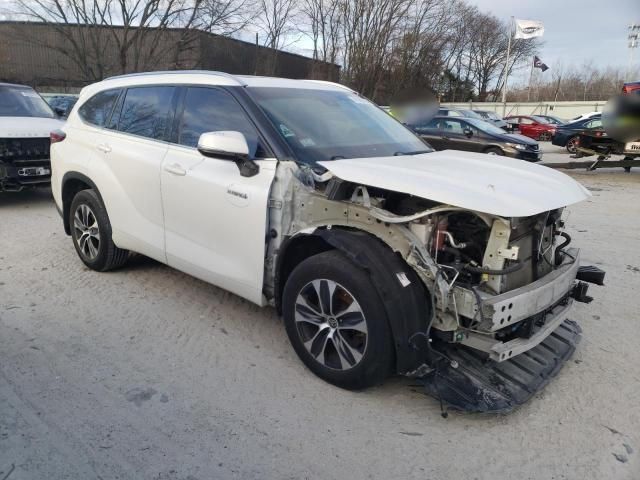 2021 Toyota Highlander Hybrid XLE