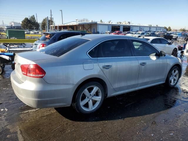 2013 Volkswagen Passat SE