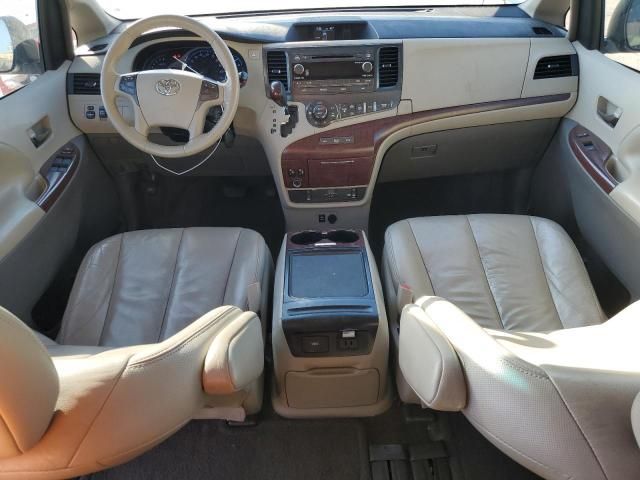 2012 Toyota Sienna XLE