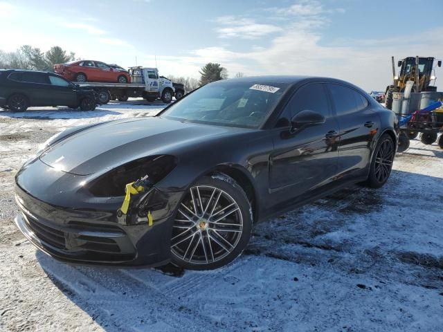 2018 Porsche Panamera 4